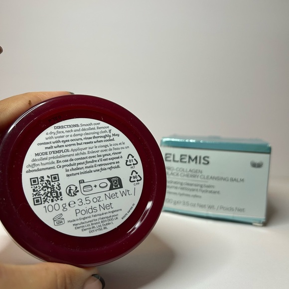Elemis Black Cherry Cleansing Balm- 3.5 OZ - Picture 2 of 3